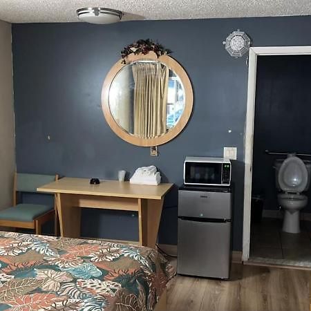 Bel Air Motor Lodge Maple Shade Экстерьер фото